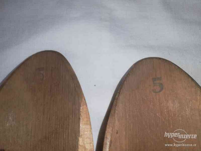 Dřevěné roztahovače do bot - zn. číslo 5 - foto 2