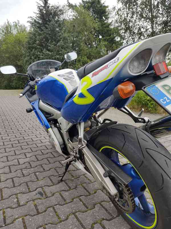 Motocykl YAMAHA YZF-R6 - foto 8