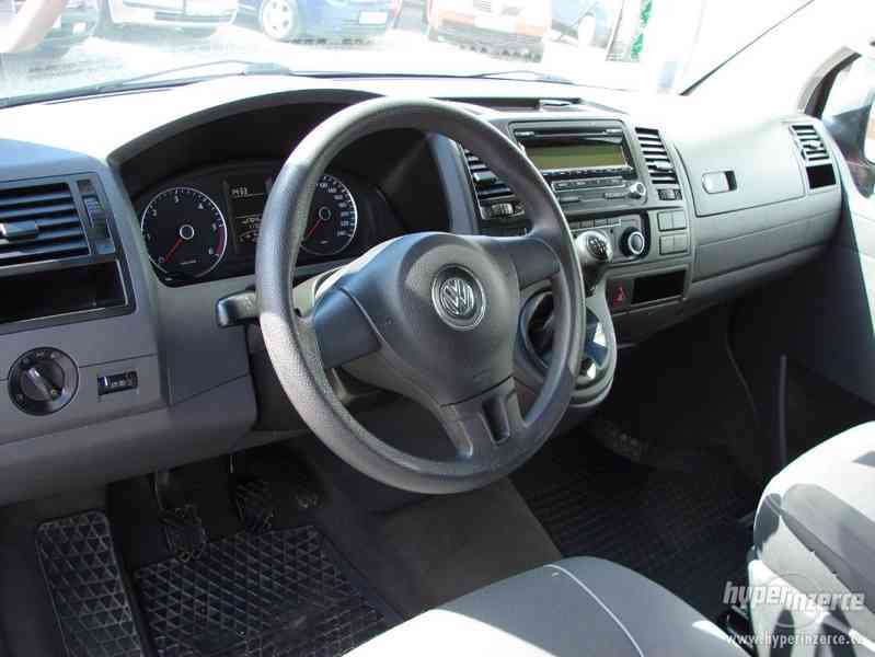 VW Multivan 2.0 TDI r.v.2010 - foto 5