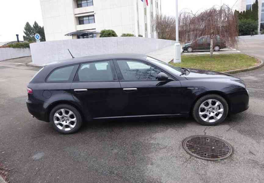Alfa Romeo 159 1.9 JTD r.v.2009 (110 kw) stk:1/2027 - foto 3