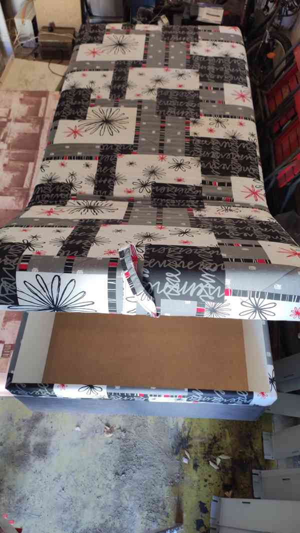 Postel/válenda polohovací s úložným prostorem 200 x 90 cm - foto 2