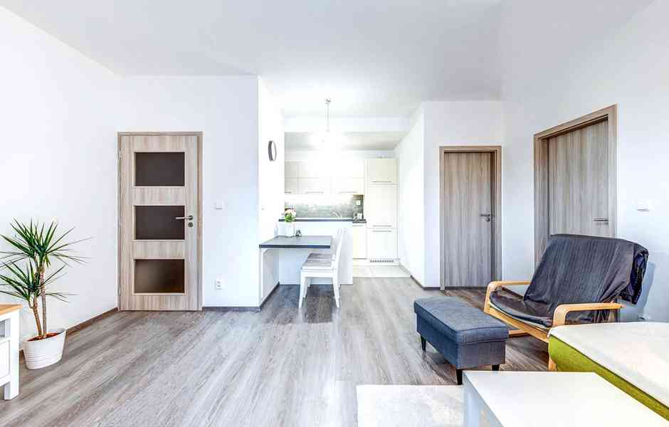 Pronajmu novostavbu 2+kk Brno, U Leskavy, 55 m2 - foto 5