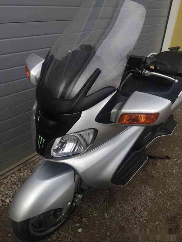 Suzuki AN 650 Burgman - foto 9
