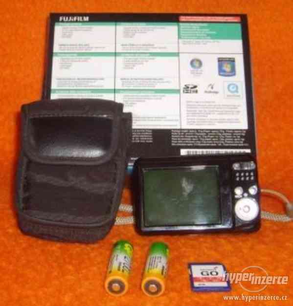 Fujifilm FinePix AX200 - foto 4