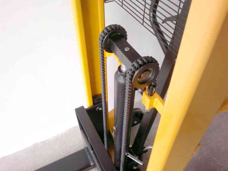 Ruční vysokozdvižný paletový vozík MF10/16 - foto 6