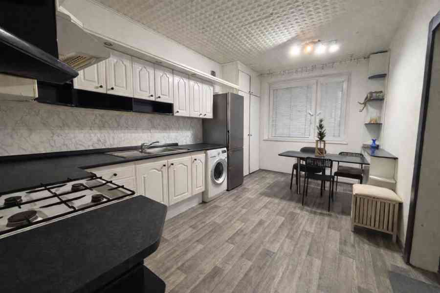 Byt s lodžií 3+1 - Severní Terasa - Ústí nad Labem - foto 2