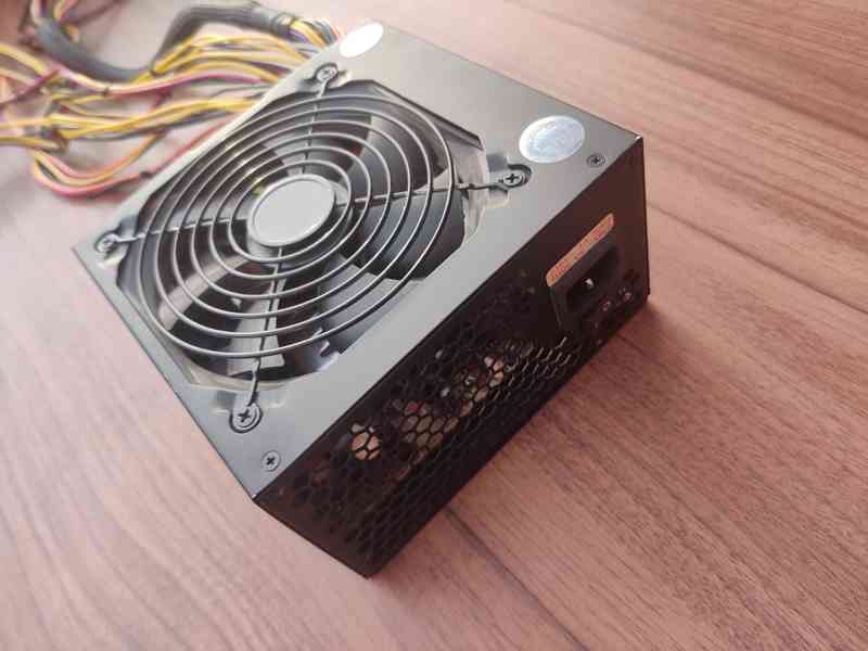 Počítačový zdroj - LC-Power LC6550 V2.2 s výkonem 550 W  - foto 4