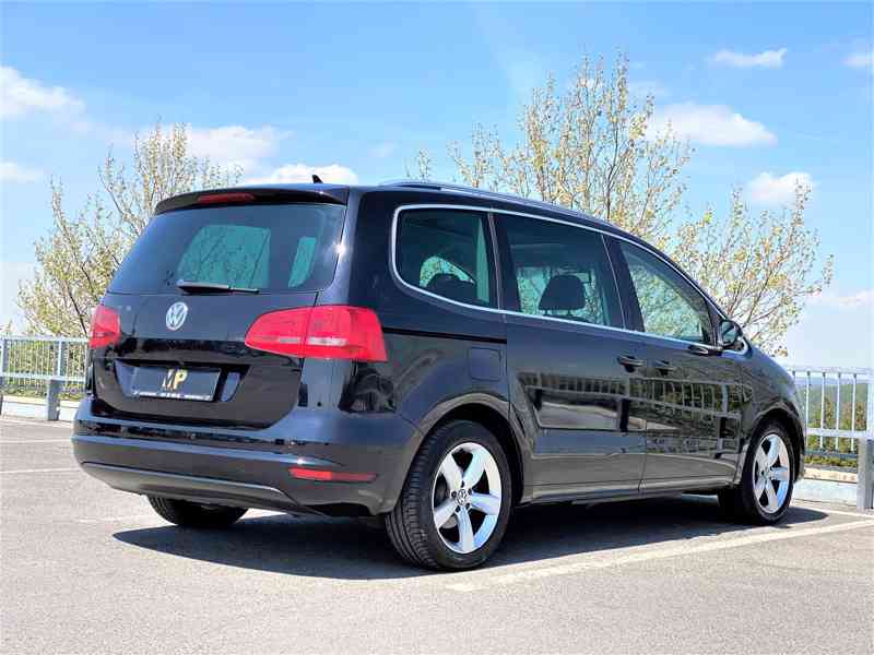 Volkswagen Sharan, Highline 2.0TDi, 7míst, Navi - foto 3