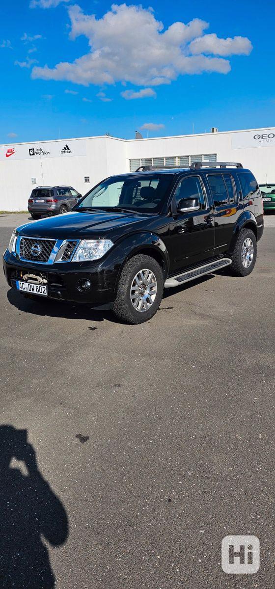 Nissan Pathfinder 2.5 dCi LE 4x4 140kw - foto 1