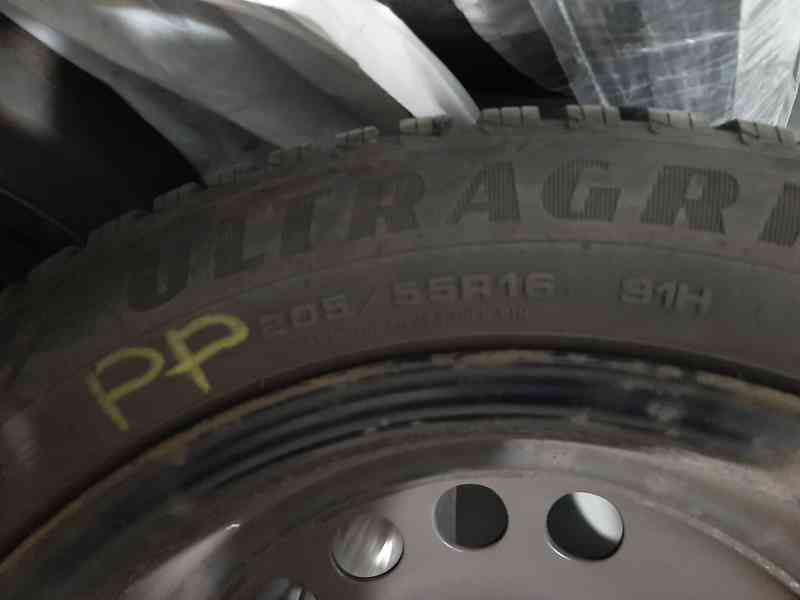 ocelové disky se zimními pneu Goodyear - foto 3
