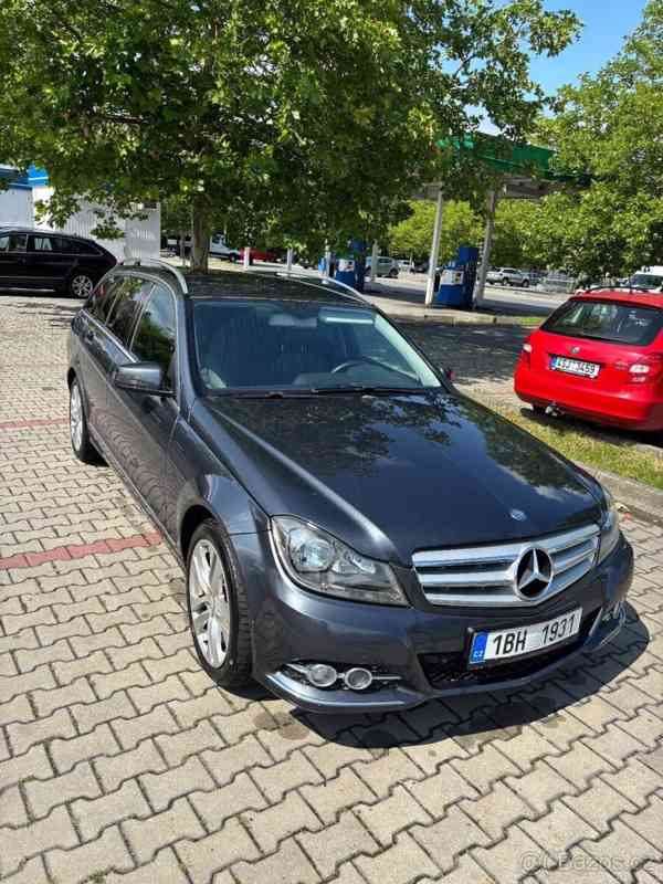 Mercedes-Benz Třídy C 2,0 - foto 1