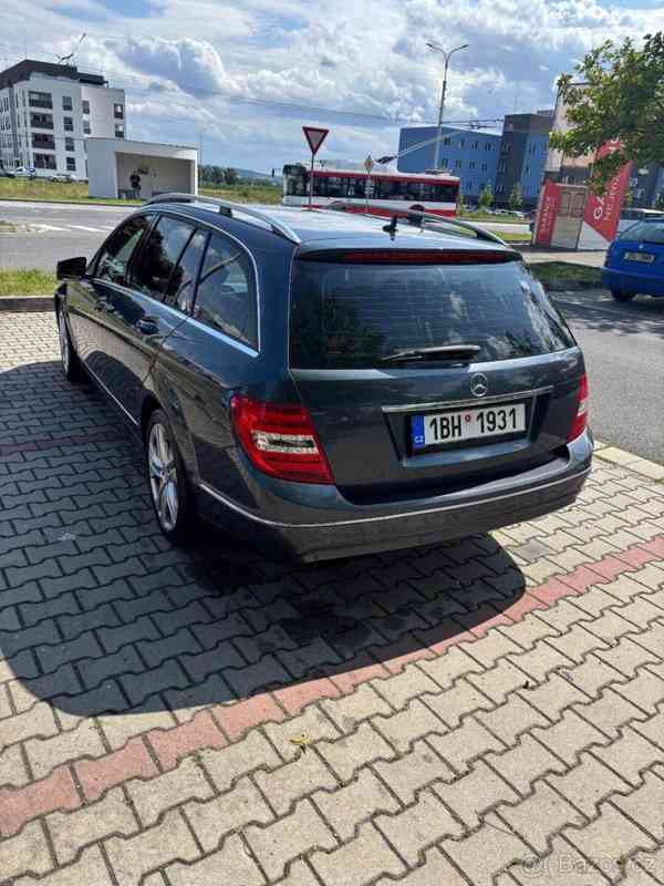 Mercedes-Benz Třídy C 2,0 - foto 7