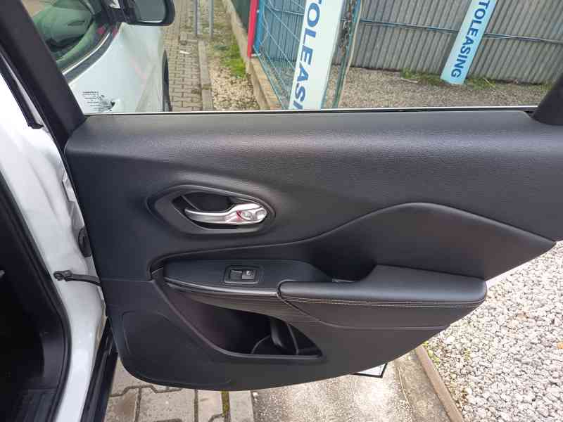 Jeep Cherokee 2,2CRD Limited 4X4  - foto 15