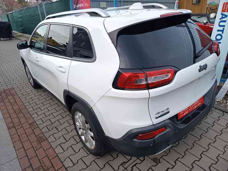 Jeep Cherokee 2,2CRD Limited 4X4  - foto 8