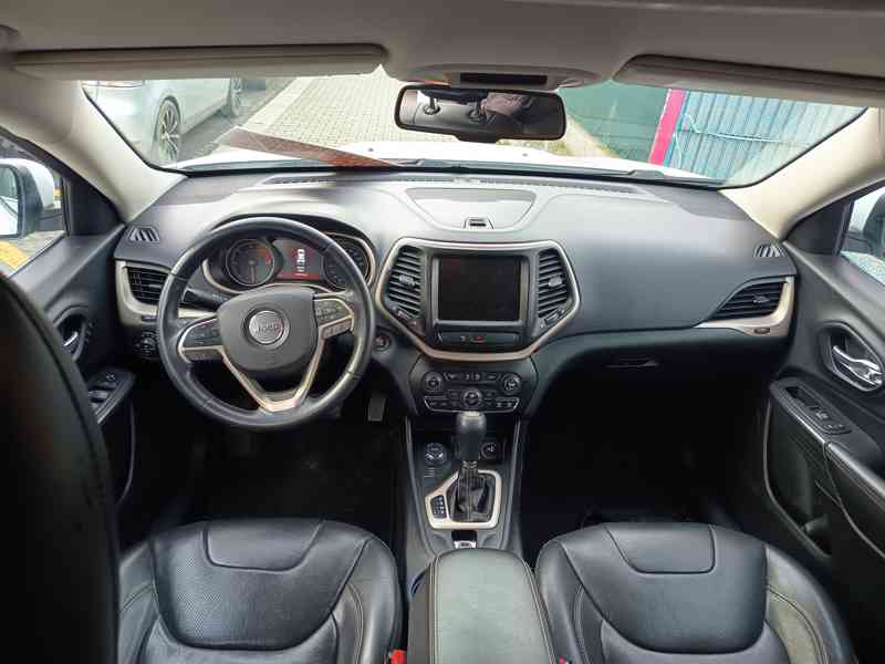 Jeep Cherokee 2,2CRD Limited 4X4  - foto 20