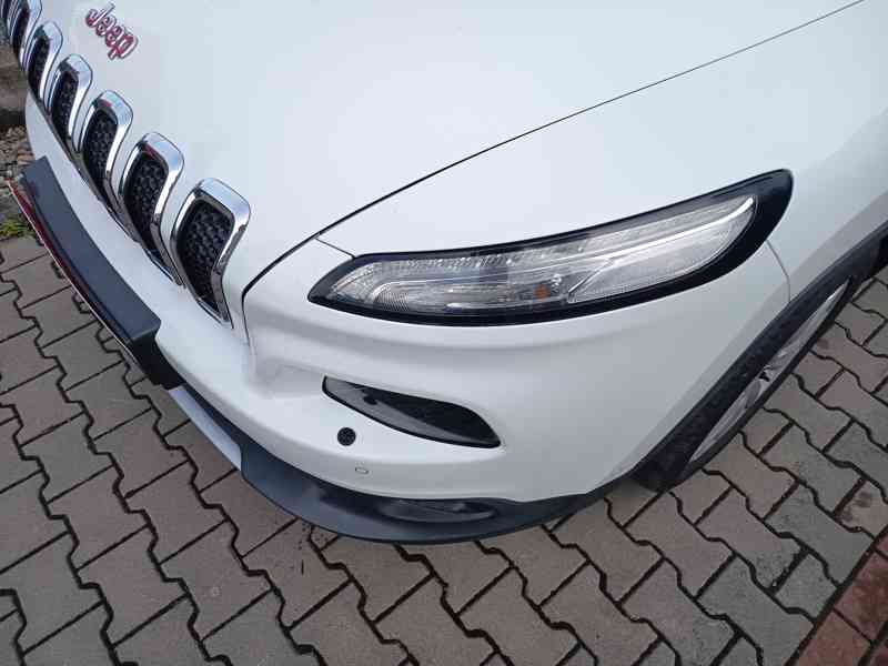 Jeep Cherokee 2,2CRD Limited 4X4  - foto 4