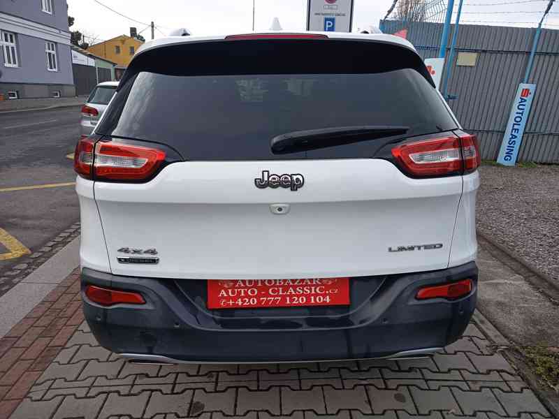 Jeep Cherokee 2,2CRD Limited 4X4  - foto 11