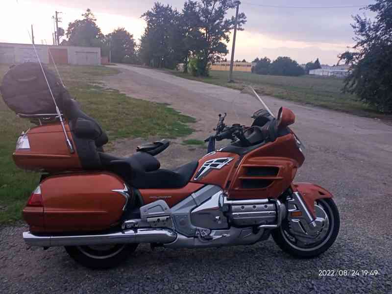 Motocykl Honda Goldwing 1800 - foto 2