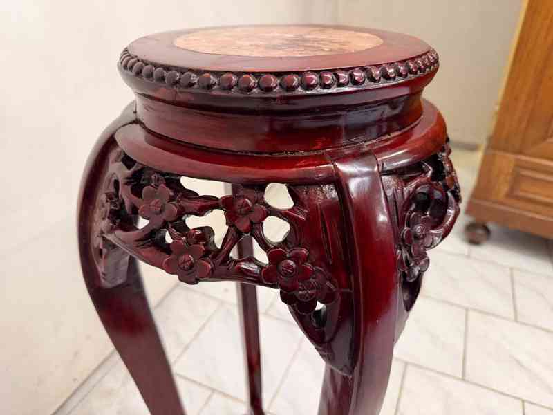 Elegantní orientální stolek  - foto 4