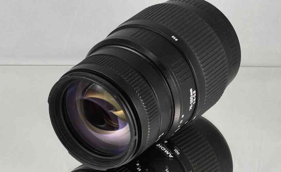 pro Canon - Sigma DG 70-300mm 1:4-5.6 MACRO - foto 2