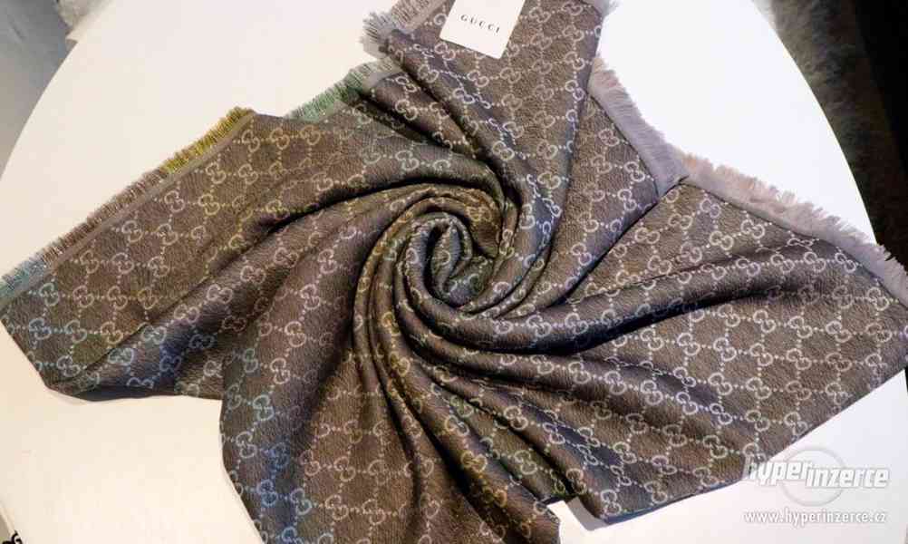 Nový šátek Gucci - foto 7