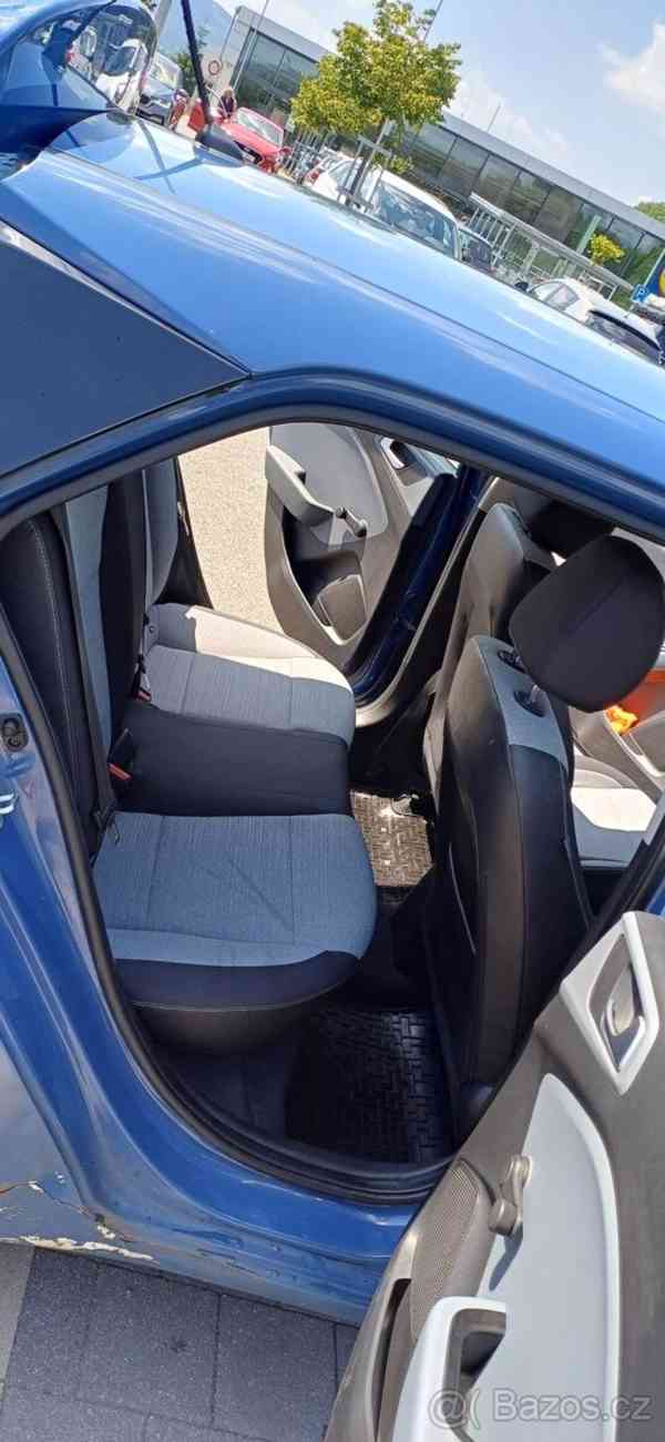 Hyundai i20 1,2   i20 55 kW - foto 4