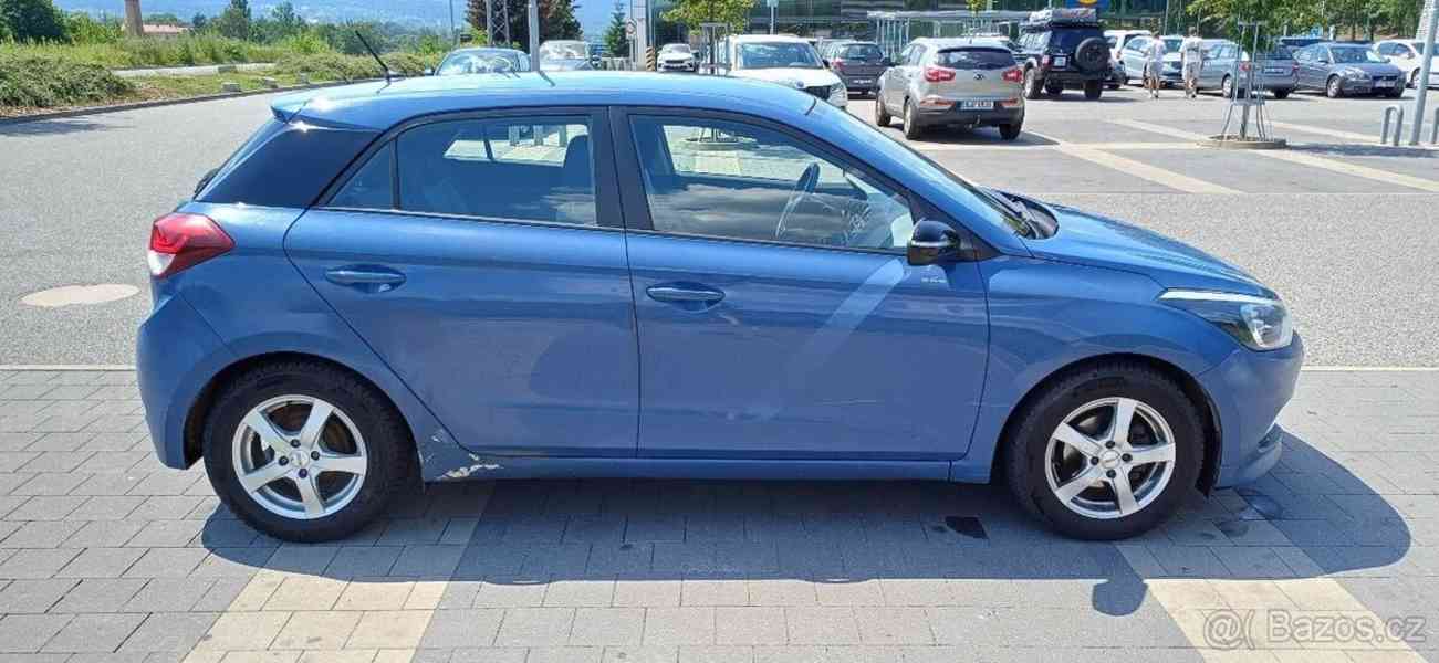 Hyundai i20 1,2   i20 55 kW - foto 3