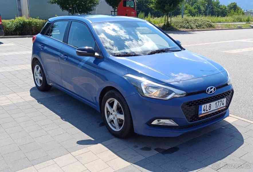Hyundai i20 1,2   i20 55 kW - foto 2