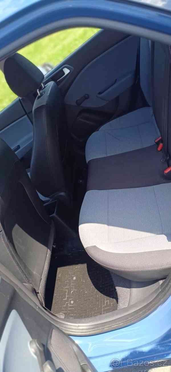Hyundai i20 1,2   i20 55 kW - foto 9