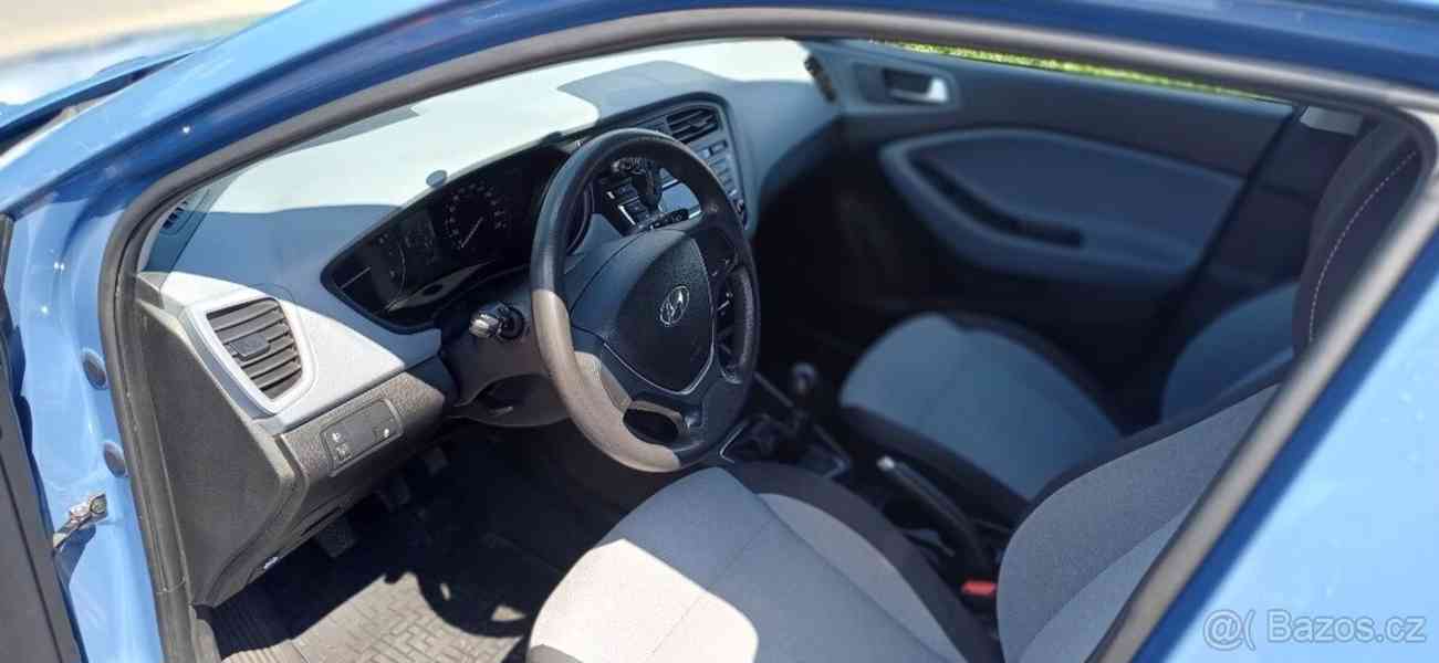 Hyundai i20 1,2   i20 55 kW - foto 7