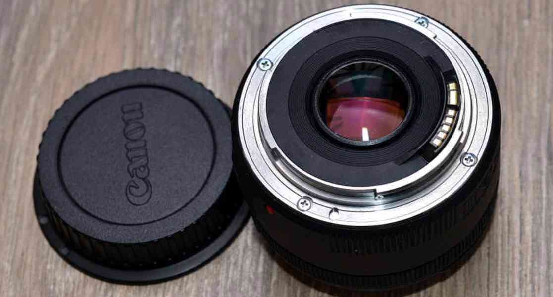 Canon EF 50mm f/1.8 STM **fullframe - formát*Pevný - foto 4