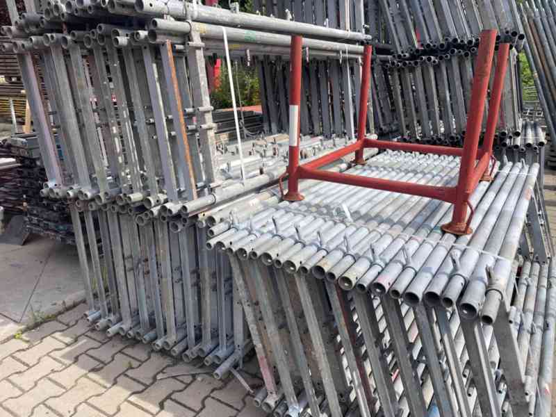 Použité Lešení Rux 450m2 - foto 4