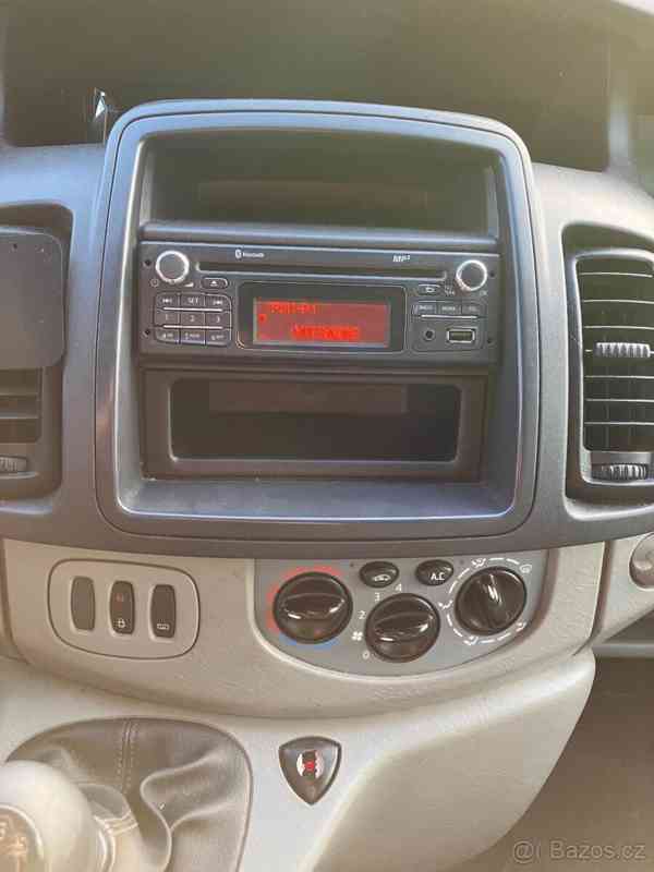 Opel Vivaro 2,0   2013 - foto 8