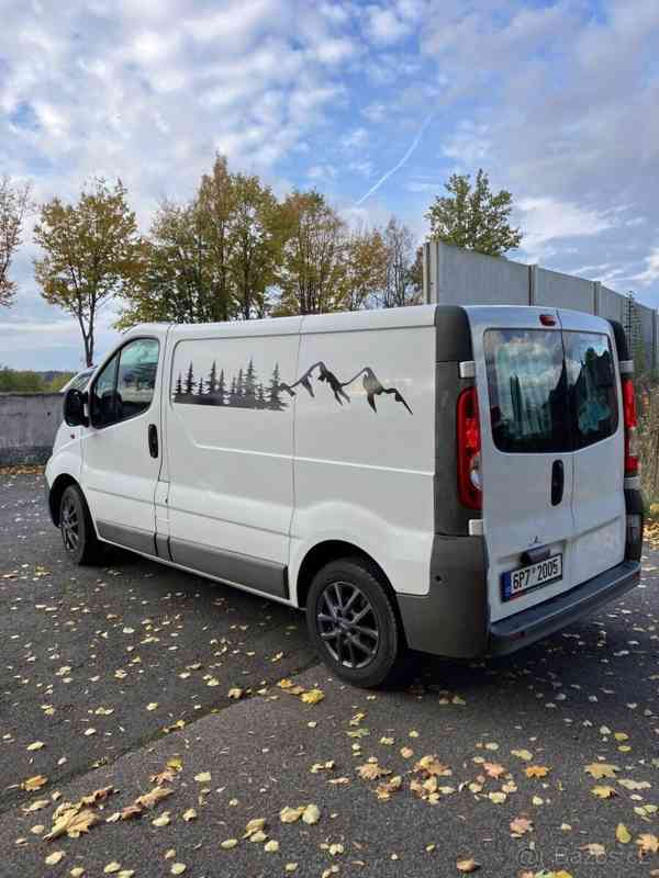 Opel Vivaro 2,0   2013 - foto 10