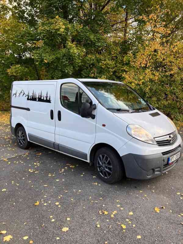 Opel Vivaro 2,0   2013 - foto 2