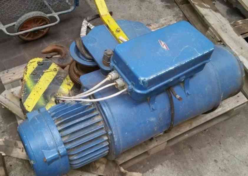 Kladkostroj jeřábový 3200kg (8254.)   - foto 2