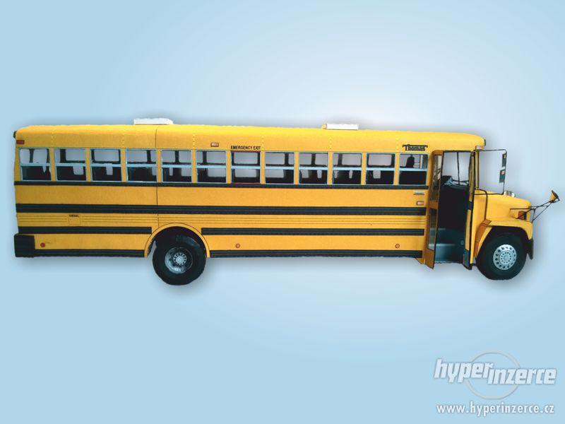 Papírový model - americký školní autobus - foto 3