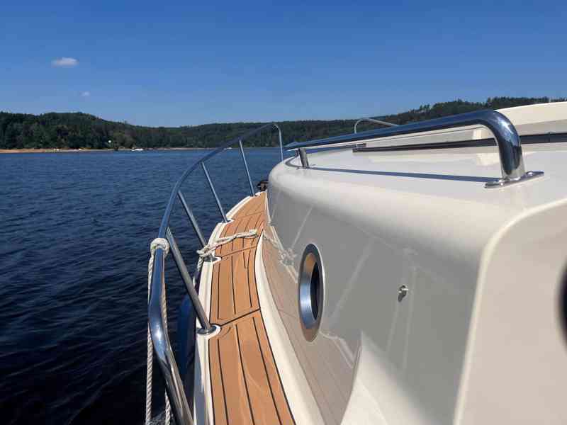 Nová loď Šalupa 750 + Mercury F40 - foto 7