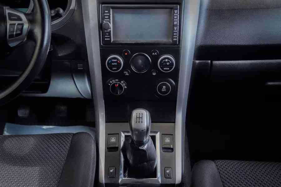 Suzuki Grand Vitara 2.4 i Comfort benzín 124kw - foto 6
