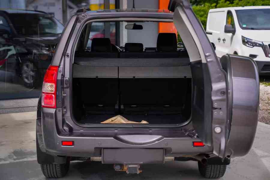 Suzuki Grand Vitara 2.4 i Comfort benzín 124kw - foto 4