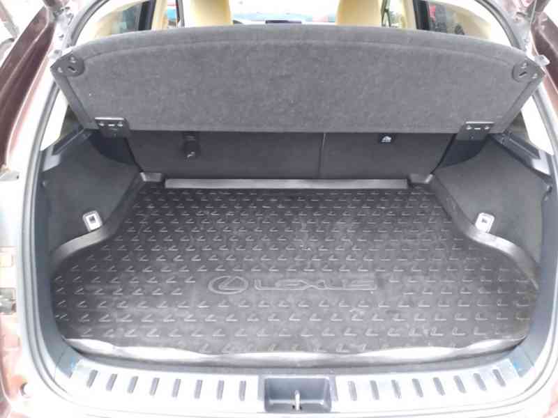 LEXUS NX 300h AWD LUXURY 1.MAJITEL,DPH,ČR - foto 43