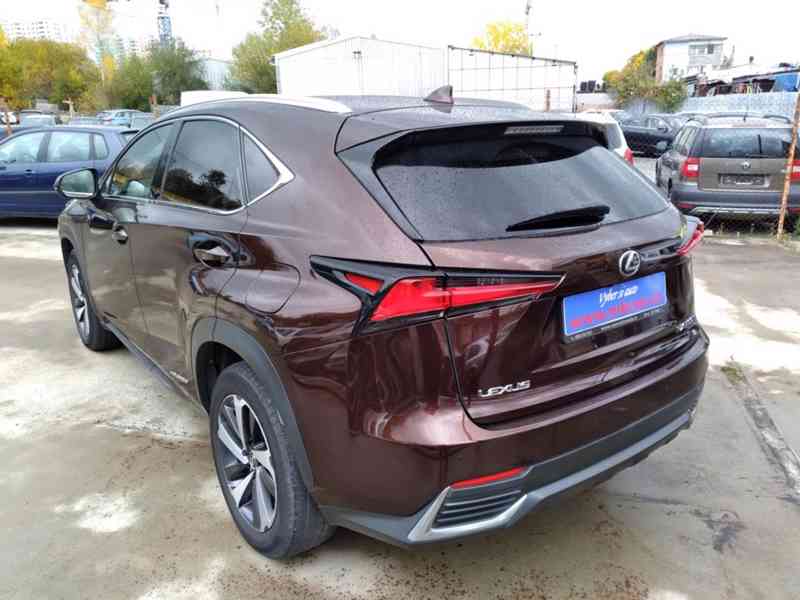 LEXUS NX 300h AWD LUXURY 1.MAJITEL,DPH,ČR - foto 6
