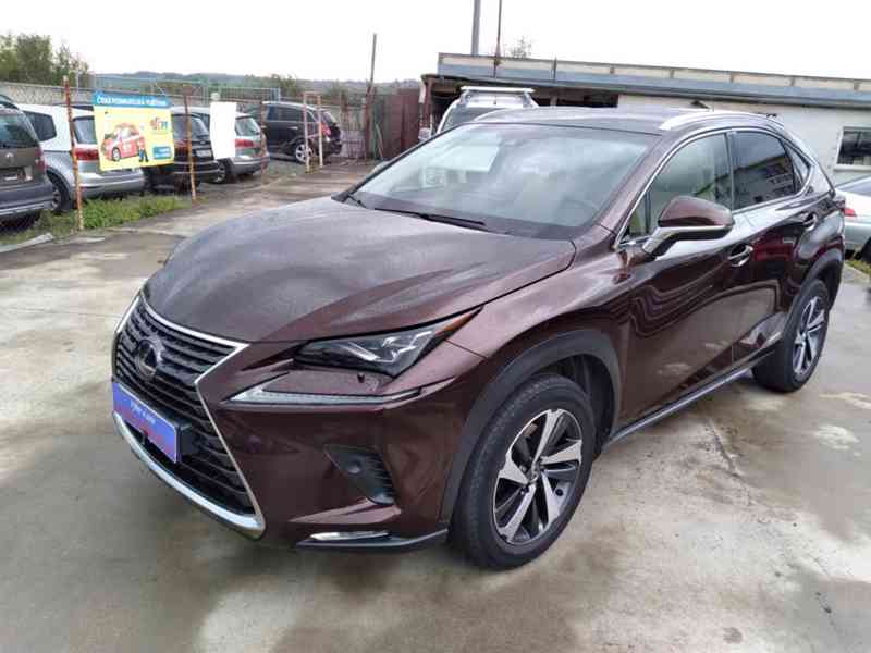 LEXUS NX 300h AWD LUXURY 1.MAJITEL,DPH,ČR - foto 3