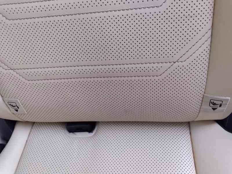 LEXUS NX 300h AWD LUXURY 1.MAJITEL,DPH,ČR - foto 13