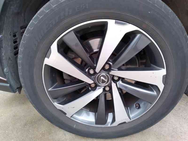LEXUS NX 300h AWD LUXURY 1.MAJITEL,DPH,ČR - foto 54
