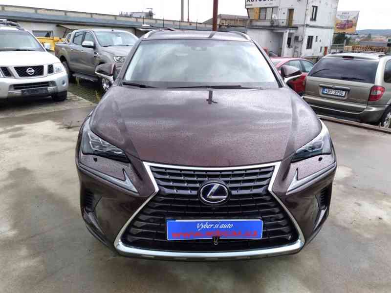 LEXUS NX 300h AWD LUXURY 1.MAJITEL,DPH,ČR - foto 2