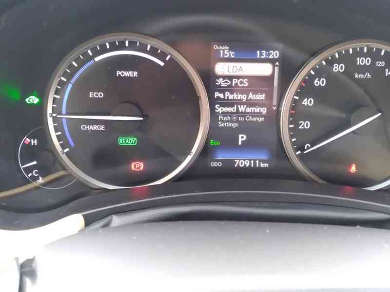 LEXUS NX 300h AWD LUXURY 1.MAJITEL,DPH,ČR - foto 31
