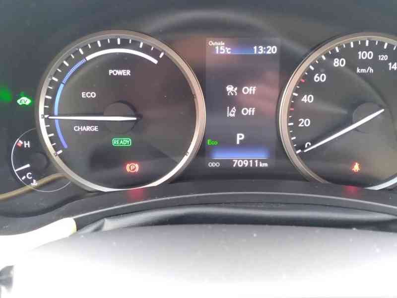 LEXUS NX 300h AWD LUXURY 1.MAJITEL,DPH,ČR - foto 32