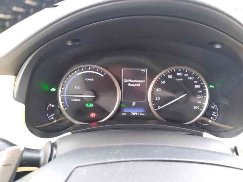 LEXUS NX 300h AWD LUXURY 1.MAJITEL,DPH,ČR - foto 26