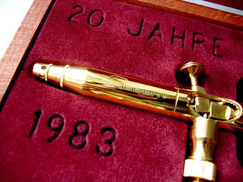 Airbrush pistole Gabbert Triplex "Gold Editon" - foto 3